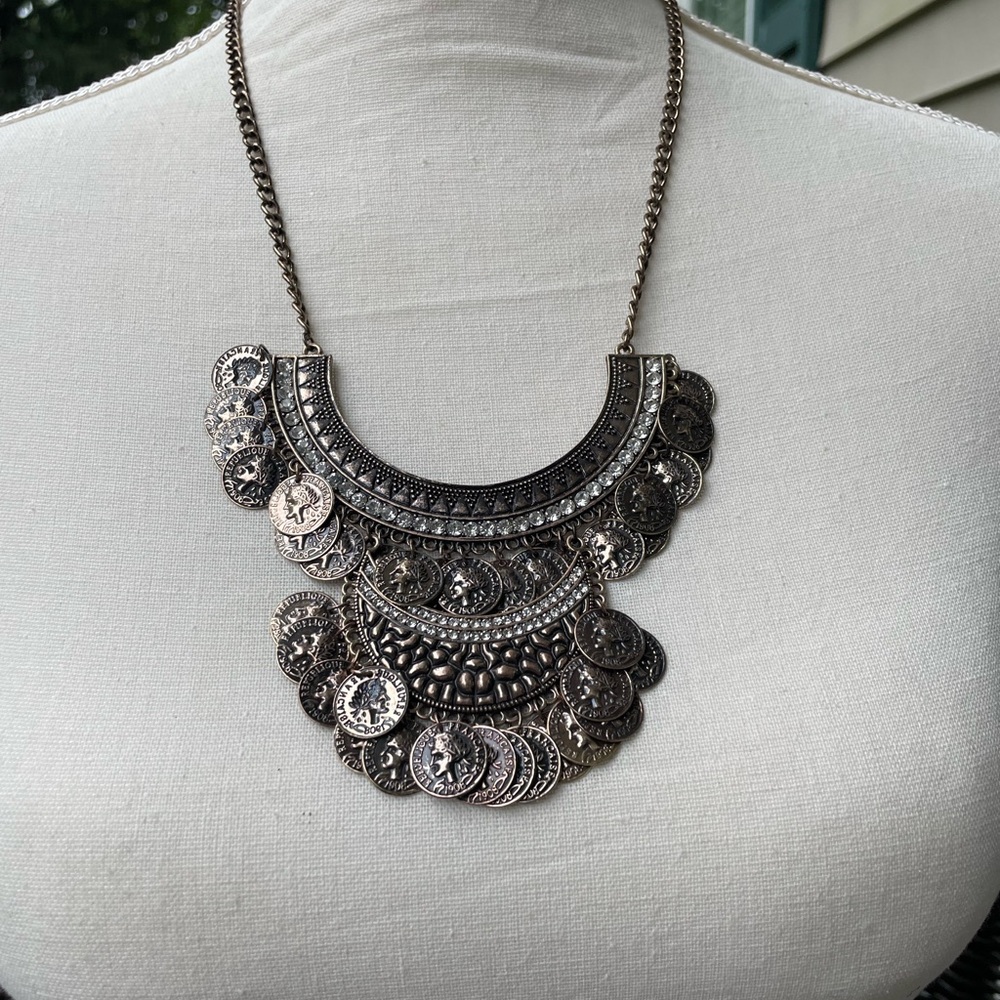 NECKLACE - Picture 10 of 12